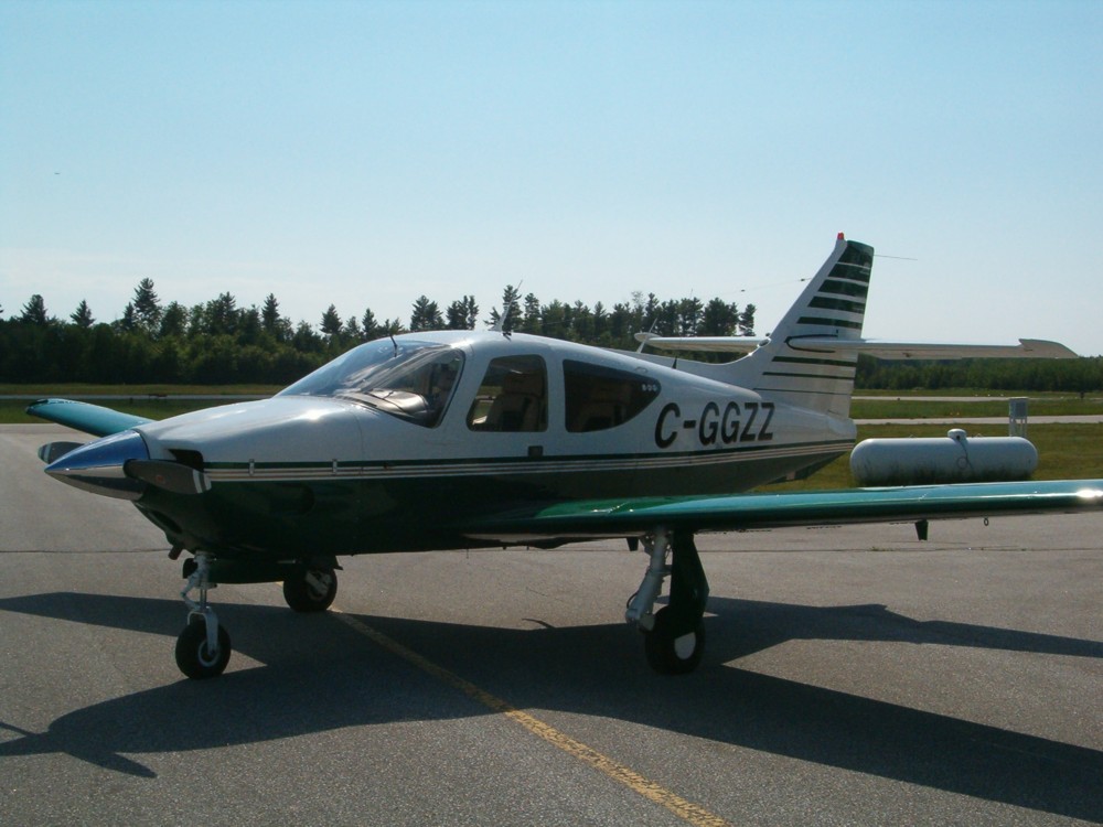 Командир 112. Commander 112. Самолет Commander 112. Rockwell Commander. Commander Single engine.